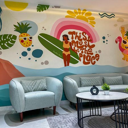 Pineapple Xpress Dubai Exterior foto